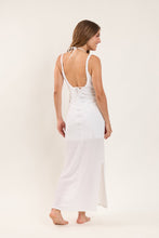 Cargar imagen en el visor de la galería, Model Back: Rio De Sol Vêtement De Plage Memphis-White Saida Yara