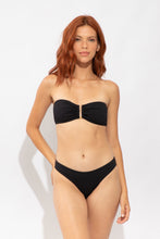 Cargar imagen en el visor de la galería, Model Front: Rio De Sol Bas Bottom Solar-Black Essential-Comfy