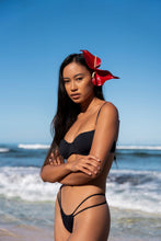 Cargar imagen en el visor de la galería, Image 09: Wednesday In Hawaii By Rio De Sol Bas Bottom Lava Isla
