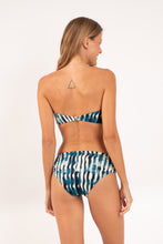 Cargar imagen en el visor de la galería, Model Back: Rio De Sol Bas Bottom Azule Amy