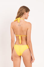 Cargar imagen en el visor de la galería, Model Back: Rio De Sol Haut Top Amarelo Mel