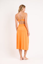 Cargar imagen en el visor de la galería, Model Back: Rio De Sol Jupe De Page Bio-Laranjada Long Skirt Knot
