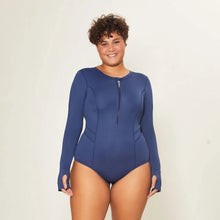 Cargar imagen en el visor de la galería, Image 06: Uv Line Une Pièce Swimsuit Macae Navy Blue Upf50+