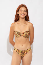 Cargar imagen en el visor de la galería, Model Front: Rio De Sol Bas Bottom Yellow-Feline Essential-Comfy