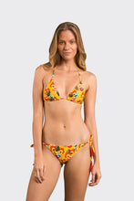 Cargar imagen en el visor de la galería, Model Front: Rio De Sol Bas Bottom Stories Lacinho