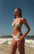 Cargar imagen en el visor de la galería, Image 09: Wednesday In Hawaii By Rio De Sol Haut Top Pua-Valley Ana