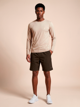 Cargar imagen en el visor de la galería, Model Front: Uv Line T-Shirt Pour Homme T-Shirt New Fit Masc Sand Upf50+