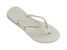 Cargar imagen en el visor de la galería, Model Front: Havaianas Tongs Slim Crystal Mesh Sw White