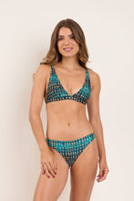 Cargar imagen en el visor de la galería, Model Front: Rio De Sol Bas Bottom Brisa Essential-Comfy