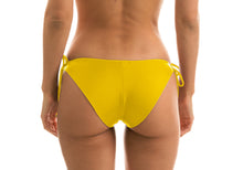 Cargar imagen en el visor de la galería, Model Back: Rio De Sol Bas Bottom Uv-Melon Comfort