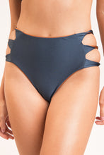 Cargar imagen en el visor de la galería, Image 13: Rio De Sol Bas Bottom Nocciola High-Waist-Spin