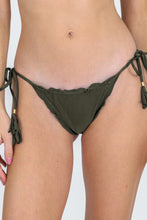Cargar imagen en el visor de la galería, Gallery: Rio De Sol Bas Bottom Croco Frufru-Comfy