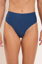 Cargar imagen en el visor de la galería, Gallery: Rio De Sol Bas Bottom Navy Hotpants