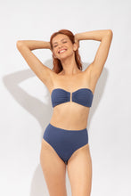 Cargar imagen en el visor de la galería, Image 05: Rio De Sol Bas Bottom Carmel-Blue Hotpants