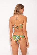 Cargar imagen en el visor de la galería, Model Back: Rio De Sol Bas Bottom Tropical Madrid