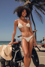 Cargar imagen en el visor de la galería, Image 11: Rio De Sol Ensemble Set Brisa-Offwhite Lia Lacinho