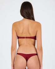 Cargar imagen en el visor de la galería, Image 06: Rio De Sol Ensemble Set Shimmer-Divino Bandeau-Knot Nice-Fio
