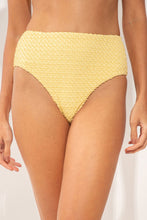 Cargar imagen en el visor de la galería, Gallery: Rio De Sol Bas Bottom Drift-Butterglow Hotpants