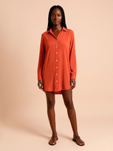 Cargar imagen en el visor de la galería, Model Front: Uv Line Chemise Shirtdress Copenhagen Pitanga Upf50+