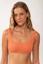 Cargar imagen en el visor de la galería, Gallery: Rio De Sol Haut Top Sand-Argila Mary