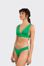 Cargar imagen en el visor de la galería, Image 04: Rio De Sol Haut Top Tambourine Halter-Marina