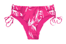 Cargar imagen en el visor de la galería, Product Front: Rio De Sol Bas Bottom Pink-Palms Madrid