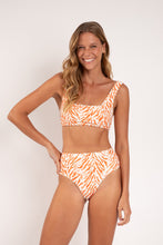 Cargar imagen en el visor de la galería, Image 06: Rio De Sol Bas Bottom Sahari Hotpants