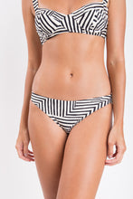 Cargar imagen en el visor de la galería, Image 09: Rio De Sol Bas Bottom Collage Essential-Comfy