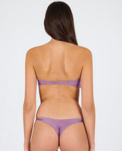 Cargar imagen en el visor de la galería, Image 06: Rio De Sol Ensemble Set Shimmer-Harmonia Bandeau-Knot Nice-Fio