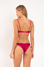 Cargar imagen en el visor de la galería, Model Back: Rio De Sol Bas Bottom Shimmer-Desejo Cheeky-Tie-Gold