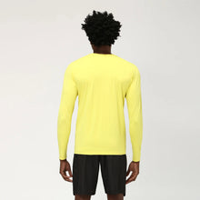 Cargar imagen en el visor de la galería, Model Back: Uv Line T-Shirt Longsleeve Uvpro Masc Yellow Upf50+