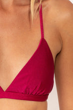 Cargar imagen en el visor de la galería, Image 05: Rio De Sol Ensemble Set Shimmer-Desejo Tri-Fixo-Noa Cheeky-Noa