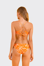 Cargar imagen en el visor de la galería, Model Back: Rio De Sol Ensemble Set Trail-Orange Tank-Tie Essential-Comfy