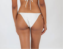 Cargar imagen en el visor de la galería, Image 06: Rio De Sol Bas Bottom Shimmer-White Ibiza-Rope