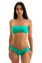 Cargar imagen en el visor de la galería, Model Front: Rio De Sol Bas Bottom Bahamas Reto