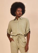 Cargar imagen en el visor de la galería, Gallery: Uv Line Chemise Shirt Copa Sand Upf50+