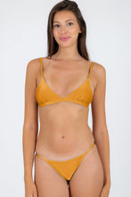 Cargar imagen en el visor de la galería, Gallery: Rio De Sol Ensemble Set Damasco Tri-Fixo California