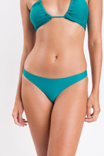 Cargar imagen en el visor de la galería, Image 09: Rio De Sol Haut Top Grove Camille