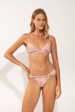 Cargar imagen en el visor de la galería, Model Front: Rio De Sol Ensemble Set Ditsy-Sky Tri-Fixo Eden