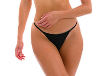 Cargar imagen en el visor de la galería, Gallery: Rio De Sol Bas Bottom Preto Cheeky-Fixa