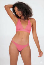 Cargar imagen en el visor de la galería, Model Front: Rio De Sol Bas Bottom Confetti Leblon-Fio