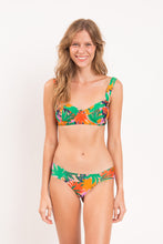 Cargar imagen en el visor de la galería, Model Front: Rio De Sol Ensemble Set Delight Amelia Baobi