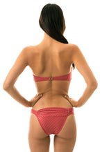 Cargar imagen en el visor de la galería, Model Back: Rio De Sol Bas Bottom Kiwanda Madras Band Comfort