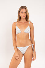 Cargar imagen en el visor de la galería, Model Front: Rio De Sol Bas Bottom Linea-White Ibiza-Comfy