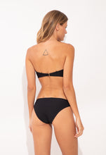 Cargar imagen en el visor de la galería, Model Back: Rio De Sol Bas Bottom Junco-Black Essential-Comfy