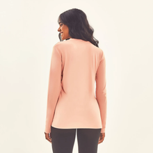 Cargar imagen en el visor de la galería, Model Back: Uv Line T-Shirt Longsleeve Sport Fit Solar Rose Upf50+