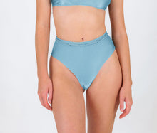 Cargar imagen en el visor de la galería, Gallery: Rio De Sol Bas Bottom Mirante Hotpants