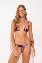 Cargar imagen en el visor de la galería, Model Front: Rio De Sol Bas Bottom Jolie Cheeky-Micro