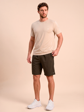 Cargar imagen en el visor de la galería, Model Front: Uv Line Bermuda / Short Pour Homme Shorts New Fit Masc Brown Upf50+