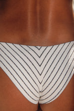 Cargar imagen en el visor de la galería, Image 12: Rio De Sol Bas Bottom Linea-White Cheeky-Tie